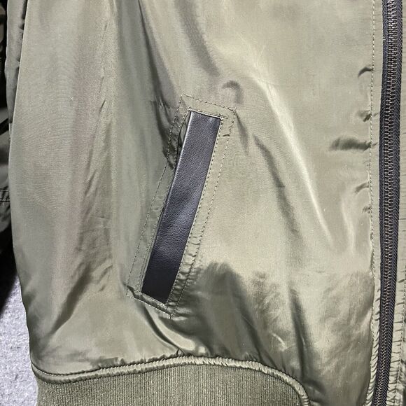 B. Sweet Olive Green Bomber Style Jacket Junior's Size XL Black Trim Pockets - Picture 2 of 16